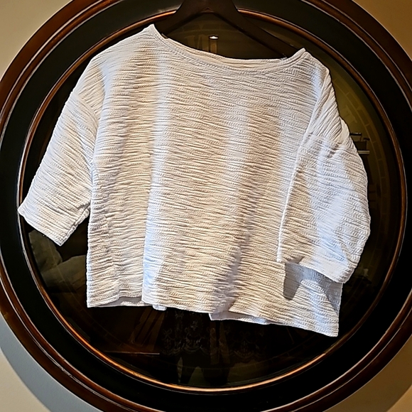 LOLE cropped open back top - Picture 2 of 7